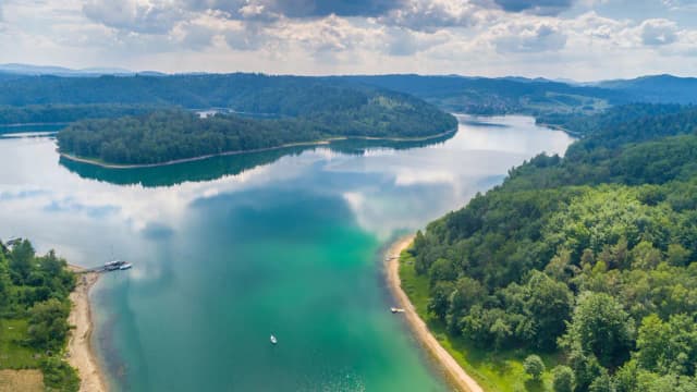 Gdzie nad jezioro w Lubuskiem? Najlepsze miejsca na relaks nad wodą Gdzie nad jezioro w Lubuskiem? Najlepsze miejsca na relaks nad wodą