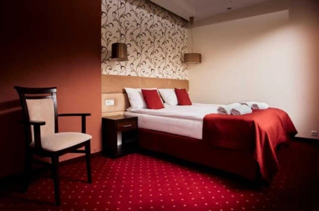 Czy osoba niepełnoletnia może wynająć pokój w hotelu bez zgody rodziców? Czy osoba niepełnoletnia może wynająć pokój w hotelu bez zgody rodziców?