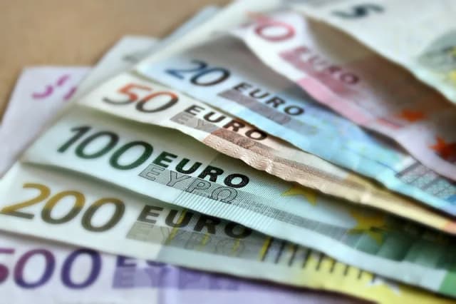 Jaka waluta obowiązuje w Austrii? Poznaj euro i jego znaczenie Jaka waluta obowiązuje w Austrii? Poznaj euro i jego znaczenie