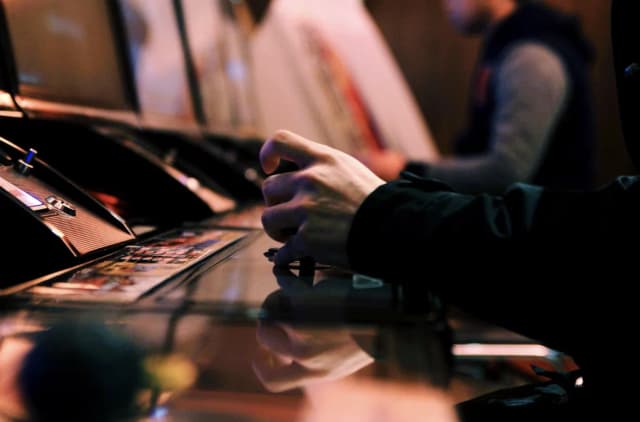 Kompletny Przewodnik po Automatach Online: Zmienność i Funkcje Bonusowe Wyjaśnione Kompletny Przewodnik po Automatach Online: Zmienność i Funkcje Bonusowe Wyjaśnione