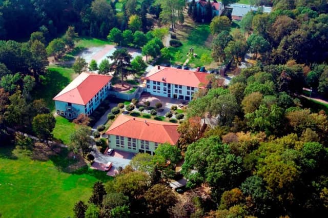 Hotel Kim im Park - Idealne miejsce na relaks w Dreźnie z udogodnieniami Hotel Kim im Park - Idealne miejsce na relaks w Dreźnie z udogodnieniami
