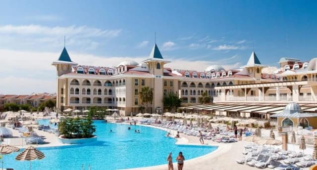 Hotele w Side w Turcji: Komfortowy wypoczynek nad morzem Hotele w Side w Turcji: Komfortowy wypoczynek nad morzem