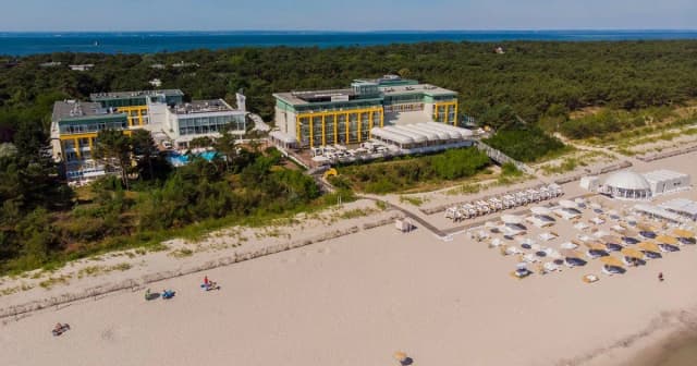 Najlepsze hotele nad morzem: Komfortowy wypoczynek na plaży Najlepsze hotele nad morzem: Komfortowy wypoczynek na plaży