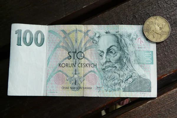 Jaka waluta obowiązuje w Pradze? Wszystko o koronie czeskiej i płatnościach Jaka waluta obowiązuje w Pradze? Wszystko o koronie czeskiej i płatnościach