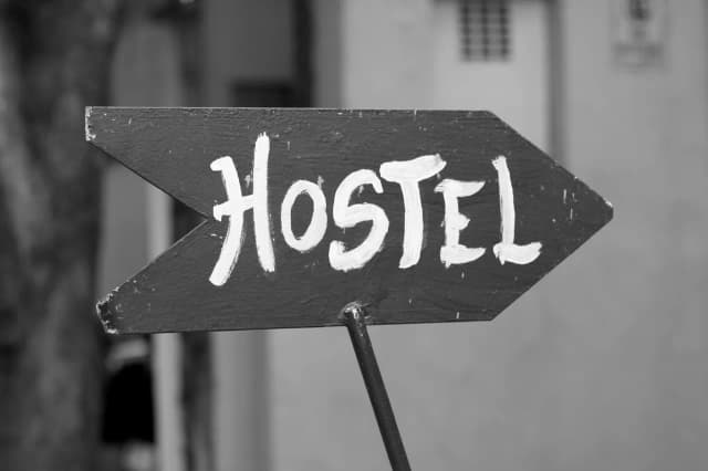 Czym się różni hostel od hotelu? Kluczowe różnice, które musisz znać Czym się różni hostel od hotelu? Kluczowe różnice, które musisz znać