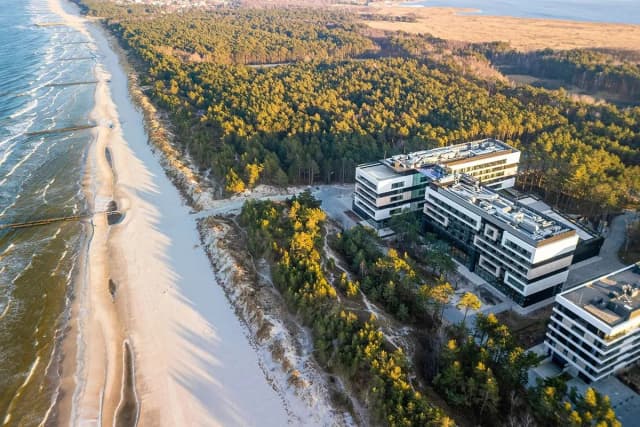 Najlepsze hotele nad jeziorem z plażą - wypoczynek w Polsce Najlepsze hotele nad jeziorem z plażą - wypoczynek w Polsce