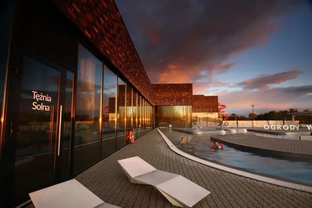 Termy z hotelem w Polsce: Najlepsze kompleksy termalne 2025 Termy z hotelem w Polsce: Najlepsze kompleksy termalne 2025