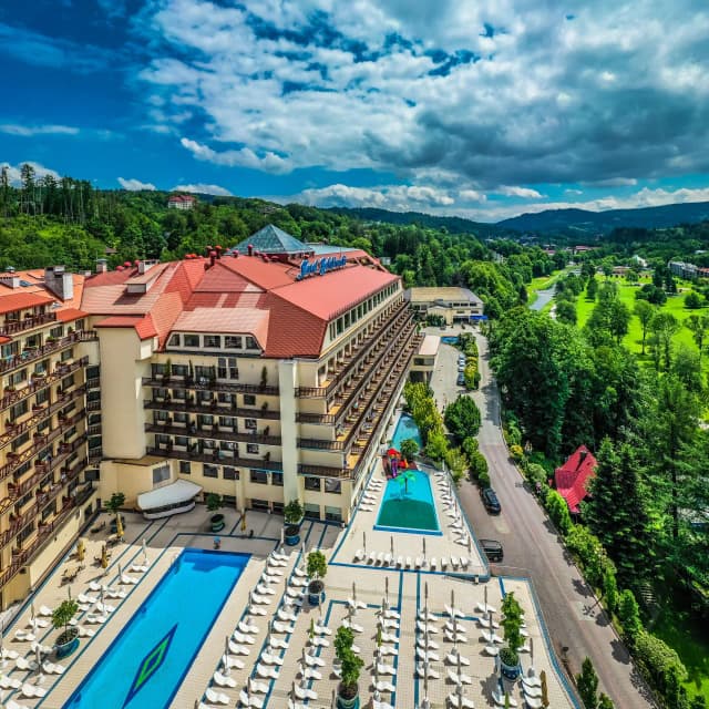 Hotel Gołębiewski w Wiśle - Kiedy powstał i co warto wiedzieć Hotel Gołębiewski w Wiśle - Kiedy powstał i co warto wiedzieć