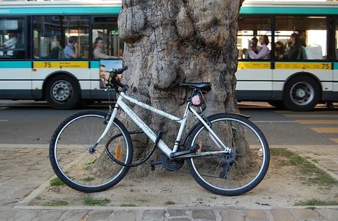 Czy można przewieźć rower autobusem PKS? Zasady i wskazówki podróży Czy można przewieźć rower autobusem PKS? Zasady i wskazówki podróży