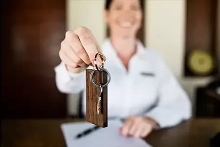 Ile zarabia recepcjonistka w hotelu? Odkryj prawdziwe zarobki! Ile zarabia recepcjonistka w hotelu? Odkryj prawdziwe zarobki!