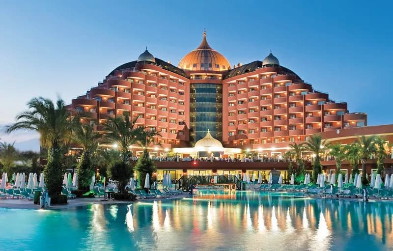 Hotel Delphin Turcja: Luksus i relaks na Riwierze Tureckiej Hotel Delphin Turcja: Luksus i relaks na Riwierze Tureckiej