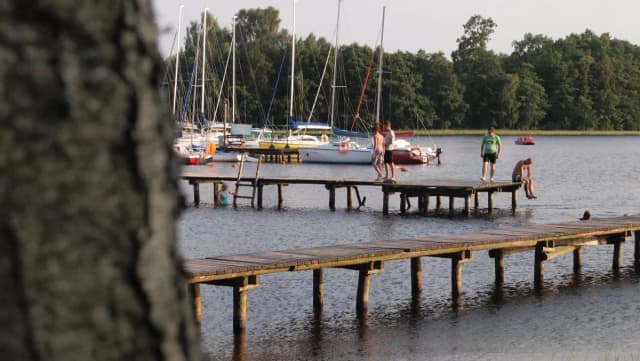 Pole namiotowe nad Jeziorem Średnim w Turawie: co warto wiedzieć przed biwakiem? Pole namiotowe nad Jeziorem Średnim w Turawie: co warto wiedzieć przed biwakiem?