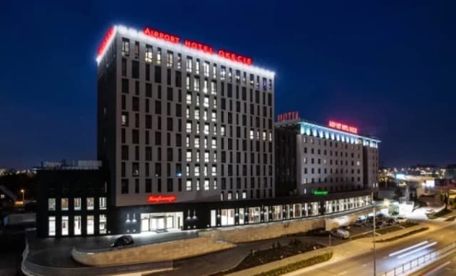 Jak dojechać do hotelu Airport Okęcie - tanie i szybkie opcje transportu Jak dojechać do hotelu Airport Okęcie - tanie i szybkie opcje transportu