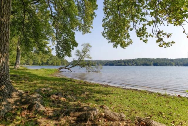 Działka nad jeziorem w Podlaskiem – jak wybrać idealną i uniknąć błędów? Działka nad jeziorem w Podlaskiem – jak wybrać idealną i uniknąć błędów?