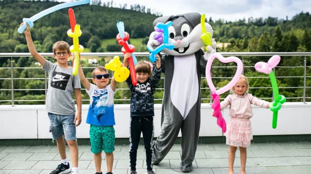 Hotel z animacjami dla dzieci: Rodzinny wypoczynek pełen atrakcji Hotel z animacjami dla dzieci: Rodzinny wypoczynek pełen atrakcji