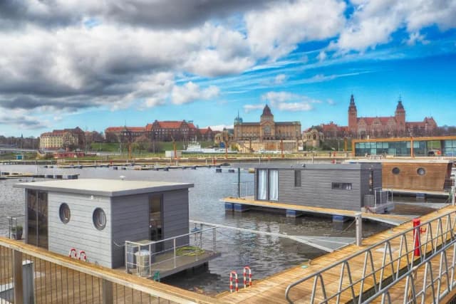 Najlepsze hotele nad wodą w Szczecinie - komfort i widoki Najlepsze hotele nad wodą w Szczecinie - komfort i widoki